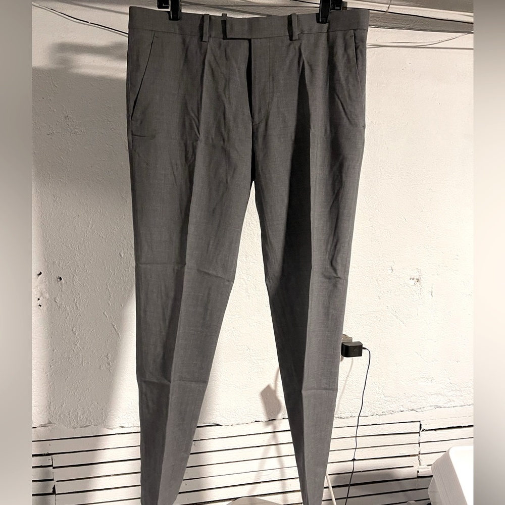 Theory grey POW plaid dress pants.